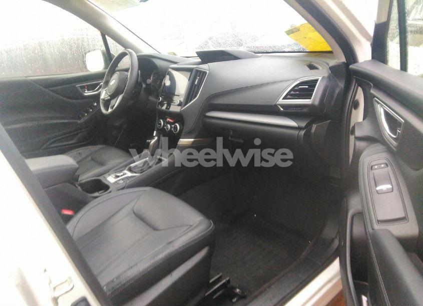 Photo 5 of 2021 Subaru Forester LIMITED (VIN JF2SKAUC6MH592140)