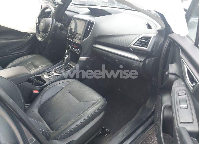 Photo 5 of 2020 Subaru Forester LIMITED (VIN JF2SKAUC7LH484608)