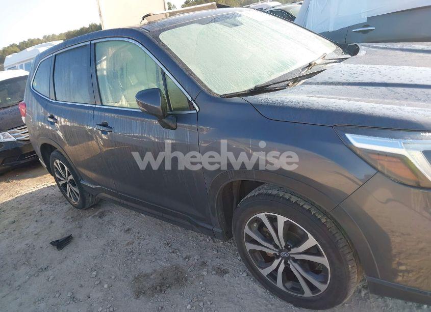 Photo 13 of 2020 Subaru Forester LIMITED (VIN JF2SKAUC7LH509880)