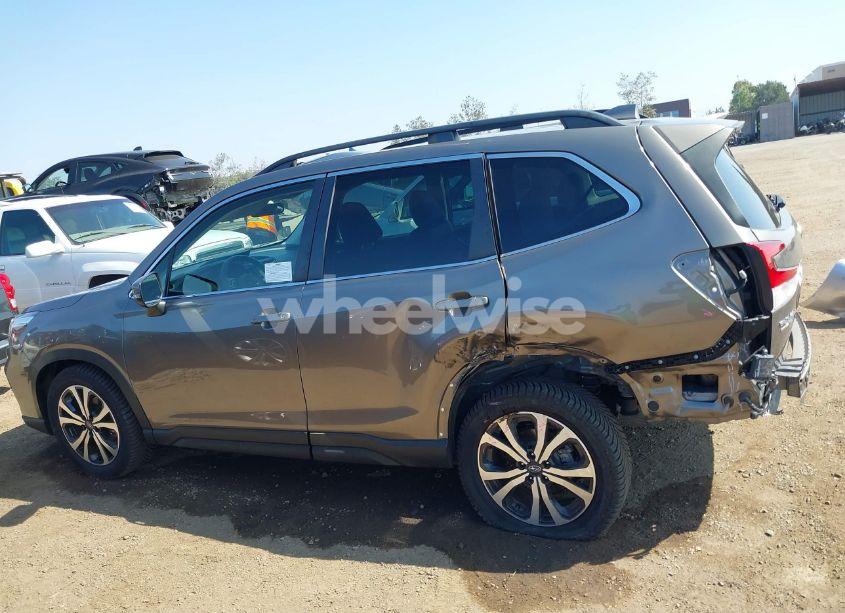 Photo 15 of 2021 Subaru Forester LIMITED (VIN JF2SKAUC7MH579915)