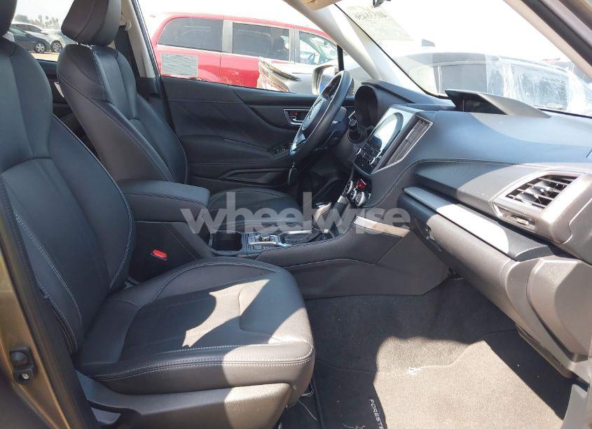 Photo 5 of 2021 Subaru Forester LIMITED (VIN JF2SKAUC7MH579915)