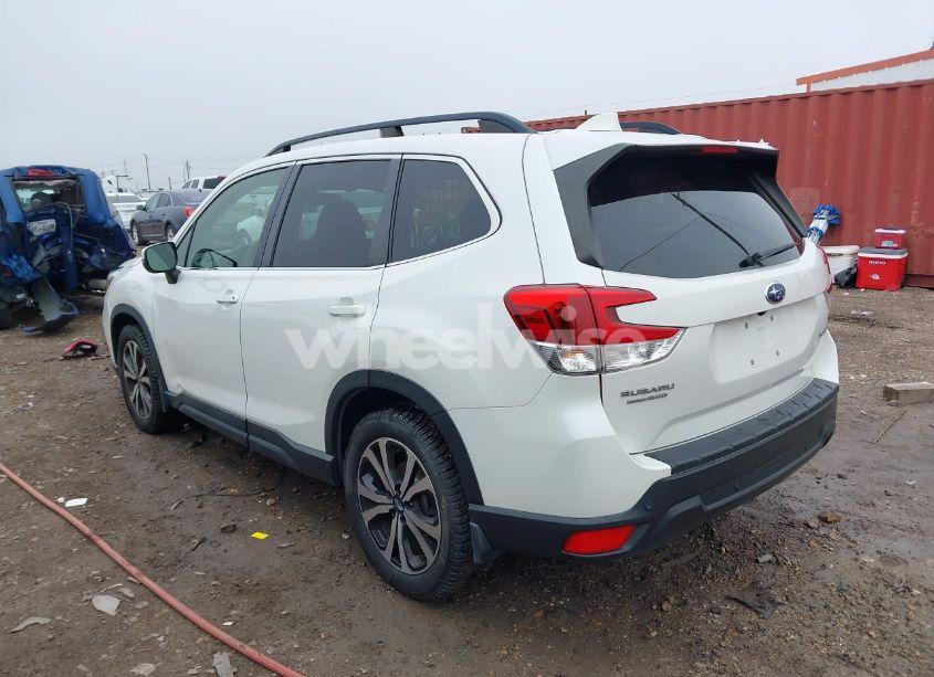 Photo 3 of 2019 Subaru Forester LIMITED (VIN JF2SKAUC8KH401444)