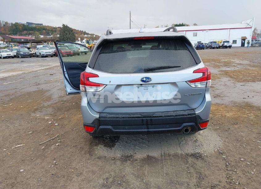 Photo 16 of 2019 Subaru Forester LIMITED (VIN JF2SKAUC8KH588362)