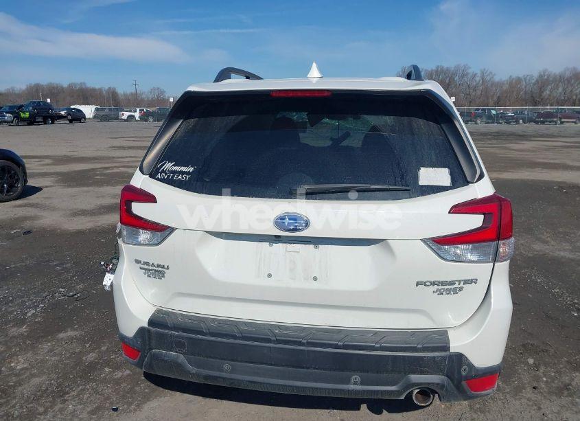 Photo 16 of 2020 Subaru Forester LIMITED (VIN JF2SKAUC8LH410579)