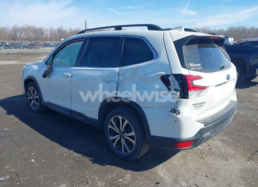 Photo 3 of 2020 Subaru Forester LIMITED (VIN JF2SKAUC8LH410579)