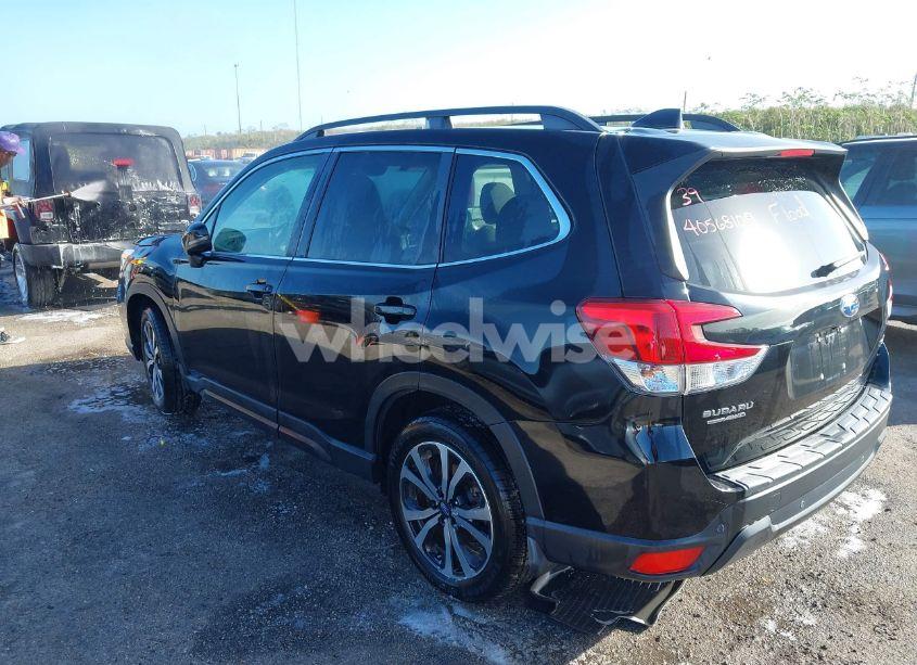 Photo 3 of 2020 Subaru Forester LIMITED (VIN JF2SKAUC8LH503019)