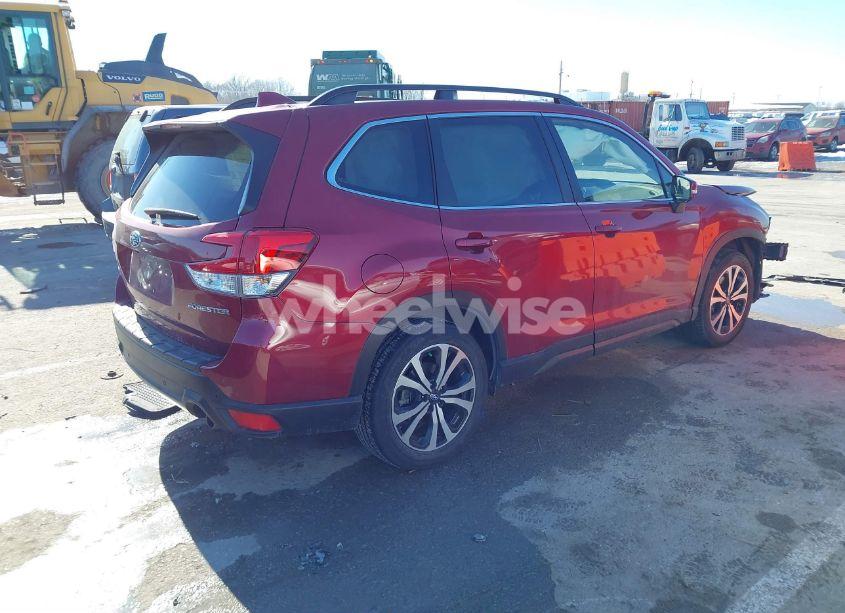 Photo 4 of 2021 Subaru Forester LIMITED (VIN JF2SKAUC8MH417145)