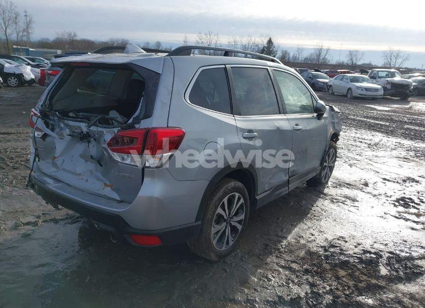 Photo 4 of 2021 Subaru Forester LIMITED (VIN JF2SKAUC8MH549192)