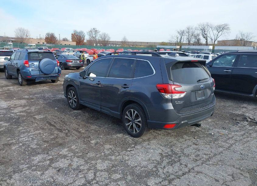 Photo 3 of 2020 Subaru Forester LIMITED (VIN JF2SKAUC9LH411305)