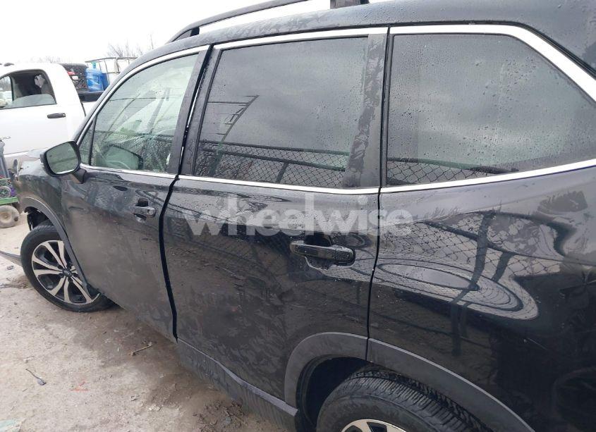 Photo 15 of 2020 Subaru Forester LIMITED (VIN JF2SKAUC9LH531900)