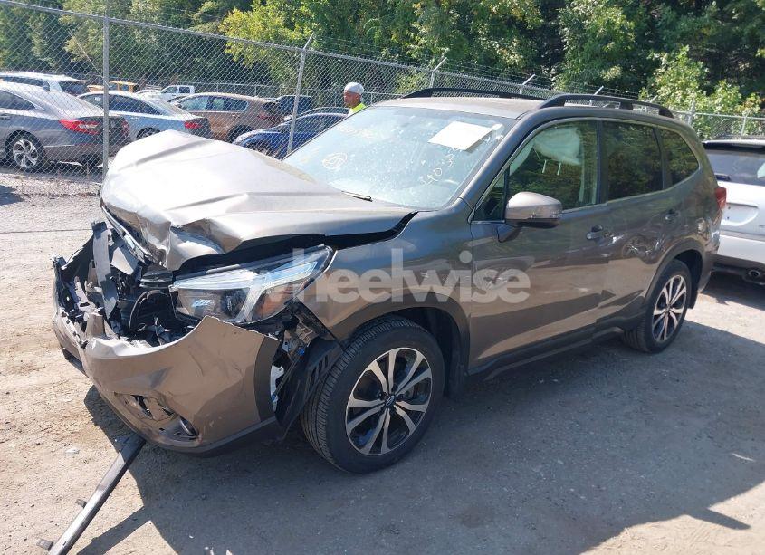 Photo 2 of 2021 Subaru Forester LIMITED (VIN JF2SKAUC9MH460781)