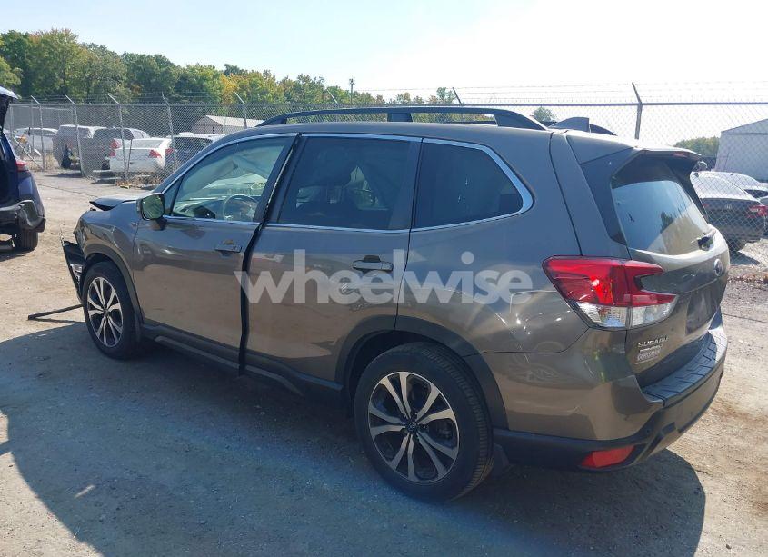 Photo 3 of 2021 Subaru Forester LIMITED (VIN JF2SKAUC9MH460781)
