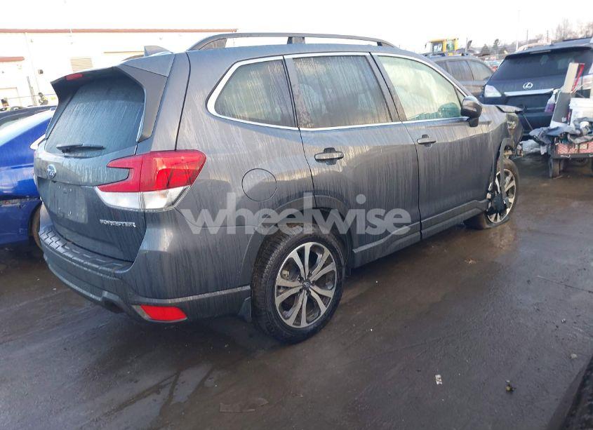 Photo 4 of 2021 Subaru Forester LIMITED (VIN JF2SKAUC9MH551758)