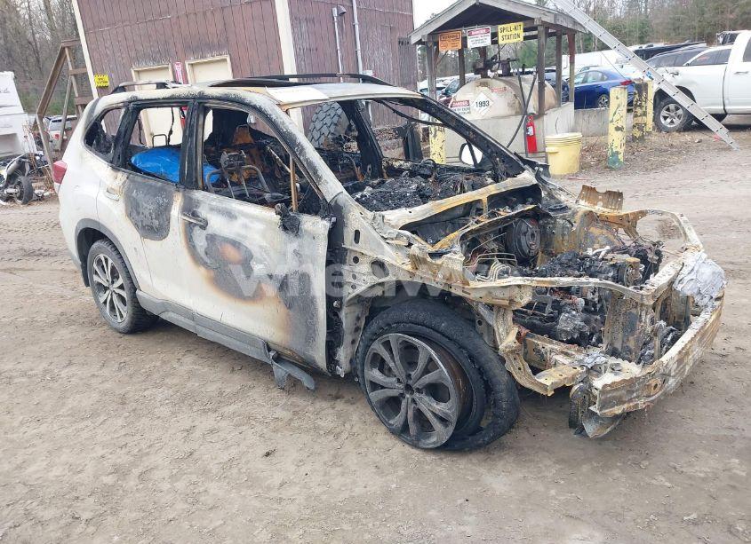 2021 Subaru Forester LIMITED (VIN JF2SKAUC9MH558435) main photo