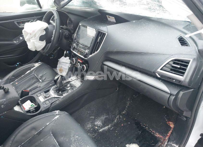 Photo 5 of 2021 Subaru Forester LIMITED (VIN JF2SKAUC9MH568625)