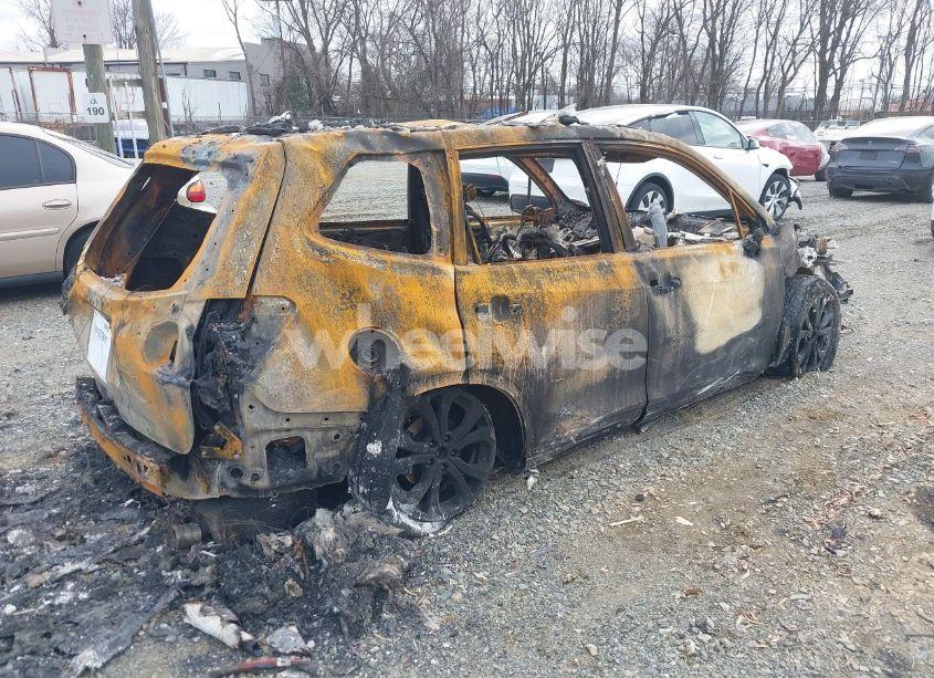 Photo 4 of 2021 Subaru Forester LIMITED (VIN JF2SKAUC9MH569290)