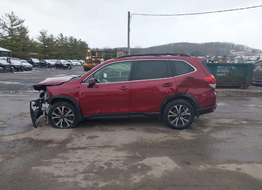 Photo 14 of 2019 Subaru Forester LIMITED (VIN JF2SKAUCXKH415538)