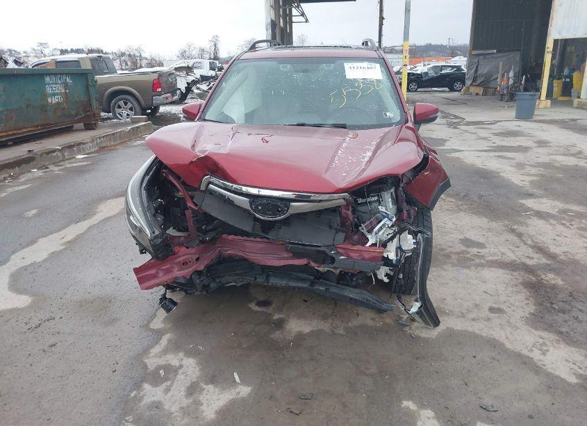 Photo 6 of 2019 Subaru Forester LIMITED (VIN JF2SKAUCXKH415538)