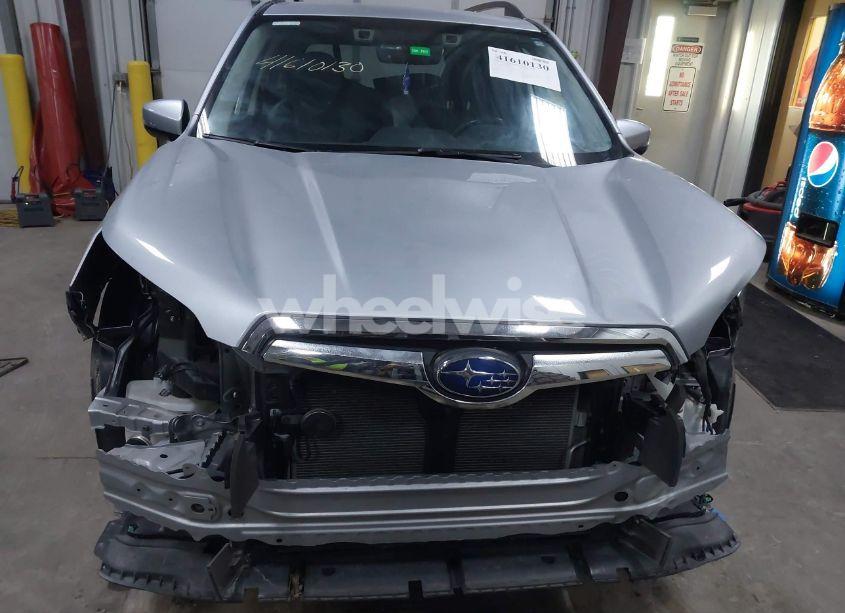 Photo 13 of 2020 Subaru Forester LIMITED (VIN JF2SKAUCXLH552772)