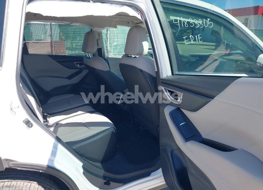 Photo 8 of 2020 Subaru Forester LIMITED (VIN JF2SKAUCXLH582354)