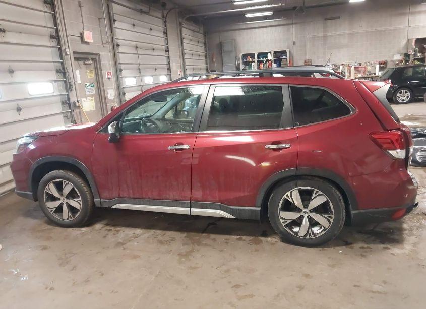 Photo 14 of 2019 Subaru Forester TOURING (VIN JF2SKAWC0KH469704)