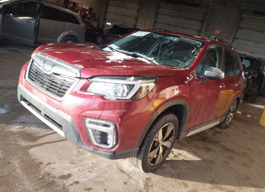 Photo 2 of 2019 Subaru Forester TOURING (VIN JF2SKAWC0KH469704)