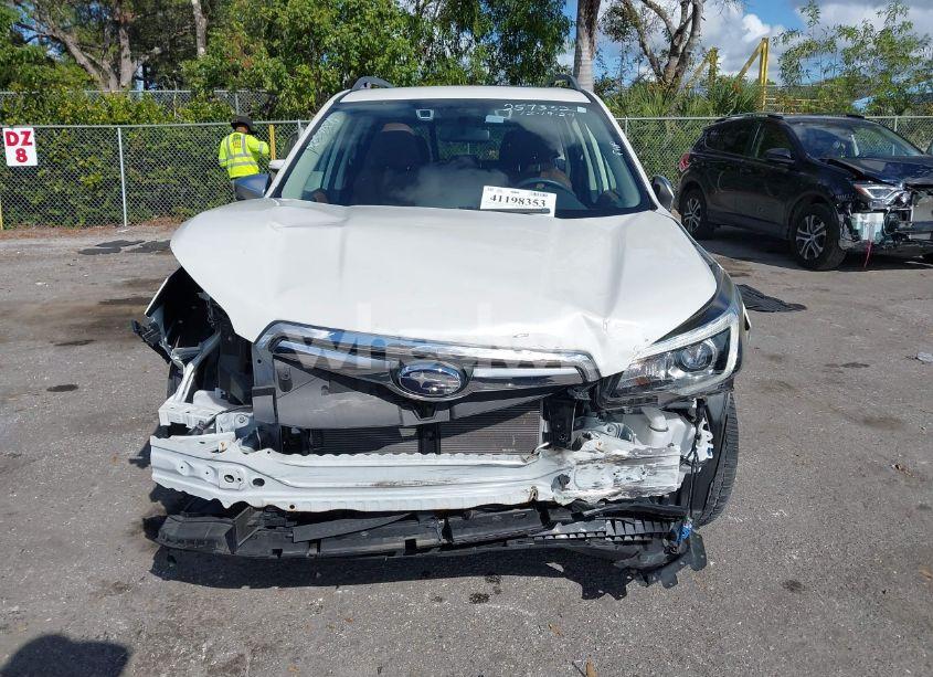 Photo 13 of 2019 Subaru Forester TOURING (VIN JF2SKAWC0KH478421)