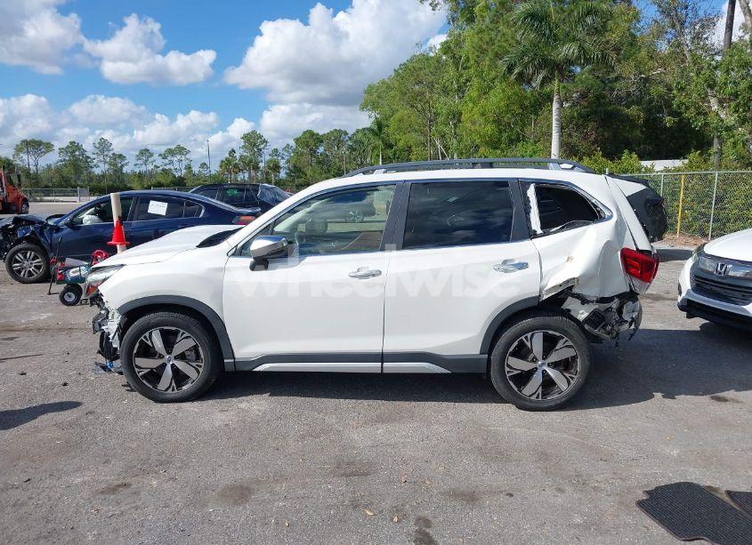 Photo 15 of 2019 Subaru Forester TOURING (VIN JF2SKAWC0KH478421)