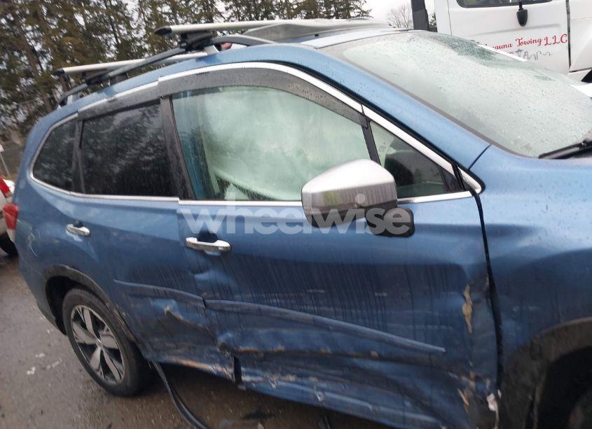 Photo 12 of 2019 Subaru Forester TOURING (VIN JF2SKAWC0KH583248)