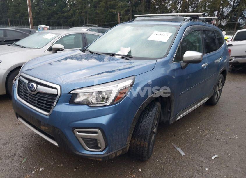 Photo 2 of 2019 Subaru Forester TOURING (VIN JF2SKAWC0KH583248)