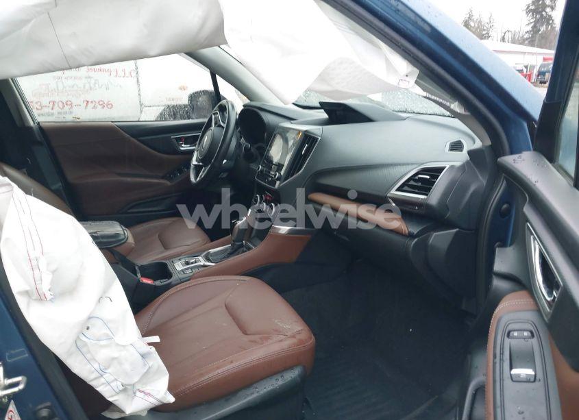 Photo 5 of 2019 Subaru Forester TOURING (VIN JF2SKAWC0KH583248)