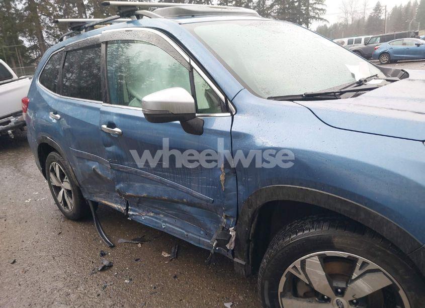 Photo 6 of 2019 Subaru Forester TOURING (VIN JF2SKAWC0KH583248)