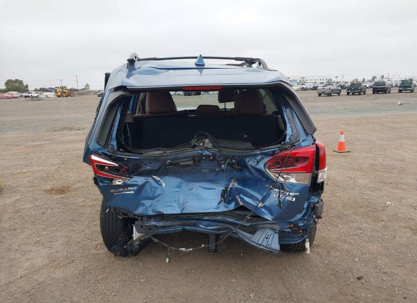 Photo 17 of 2019 Subaru Forester TOURING (VIN JF2SKAWC1KH524080)