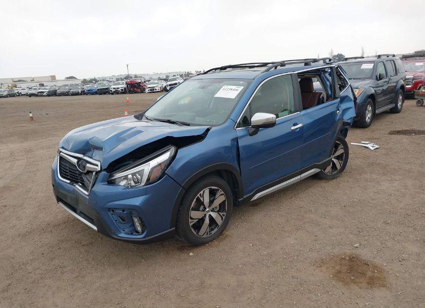 Photo 2 of 2019 Subaru Forester TOURING (VIN JF2SKAWC1KH524080)
