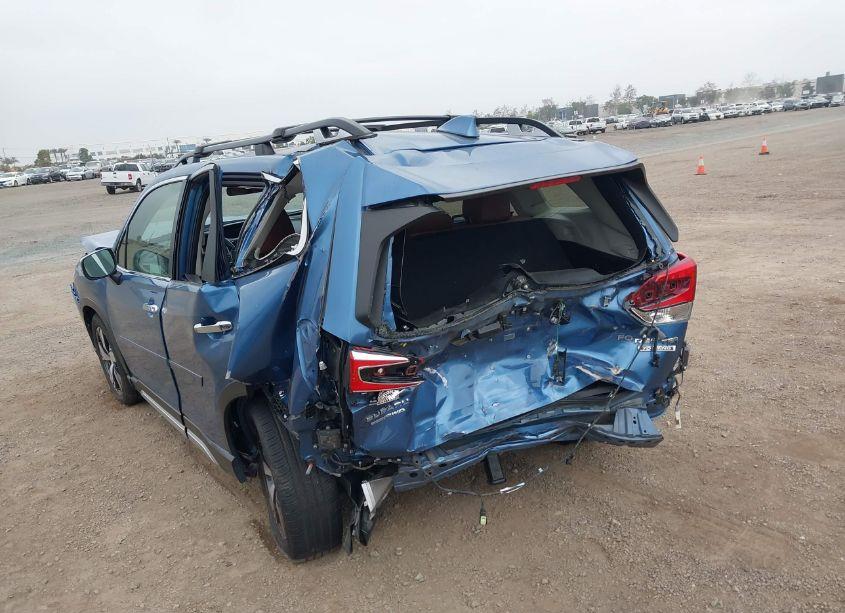 Photo 6 of 2019 Subaru Forester TOURING (VIN JF2SKAWC1KH524080)