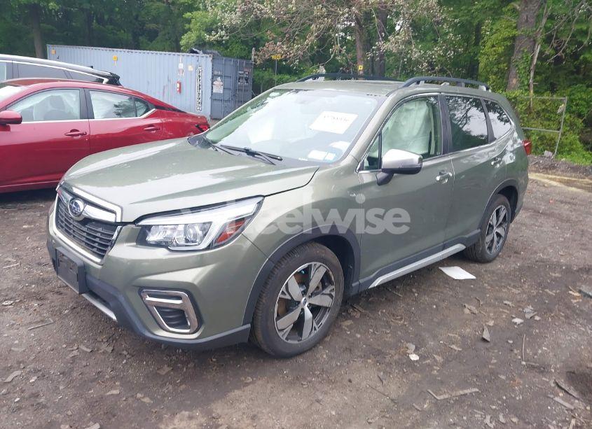Photo 2 of 2019 Subaru Forester TOURING (VIN JF2SKAWC3KH494144)