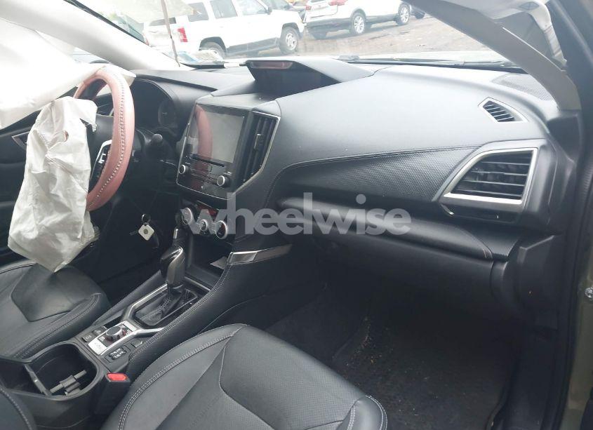 Photo 5 of 2019 Subaru Forester TOURING (VIN JF2SKAWC3KH494144)