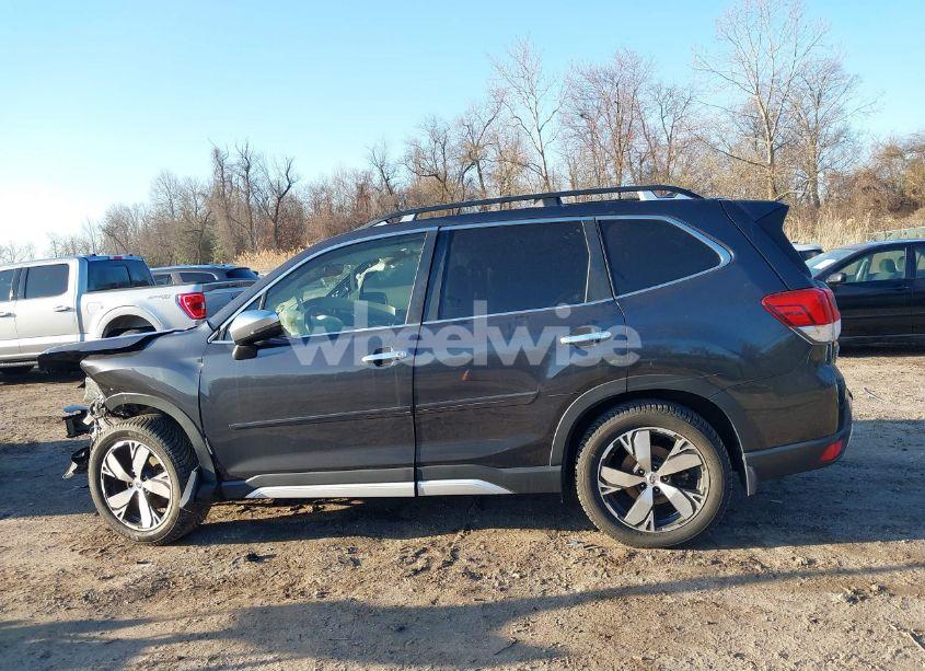 Photo 15 of 2019 Subaru Forester TOURING (VIN JF2SKAWC5KH403102)