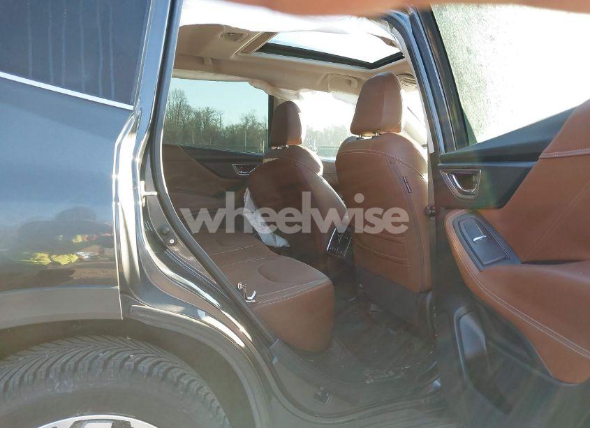 Photo 8 of 2019 Subaru Forester TOURING (VIN JF2SKAWC5KH403102)