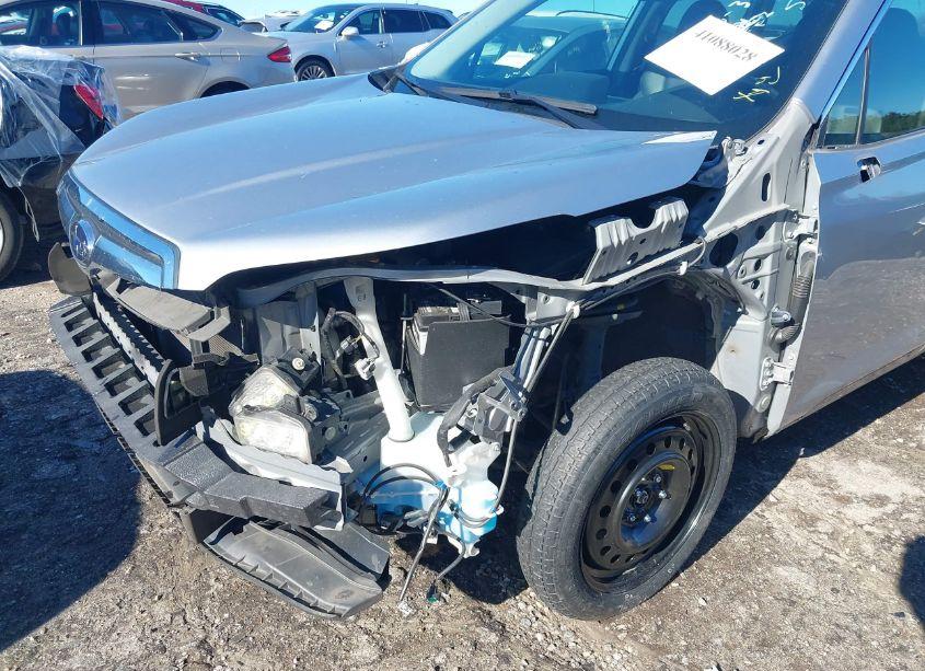 Photo 6 of 2019 Subaru Forester TOURING (VIN JF2SKAWC5KH403939)