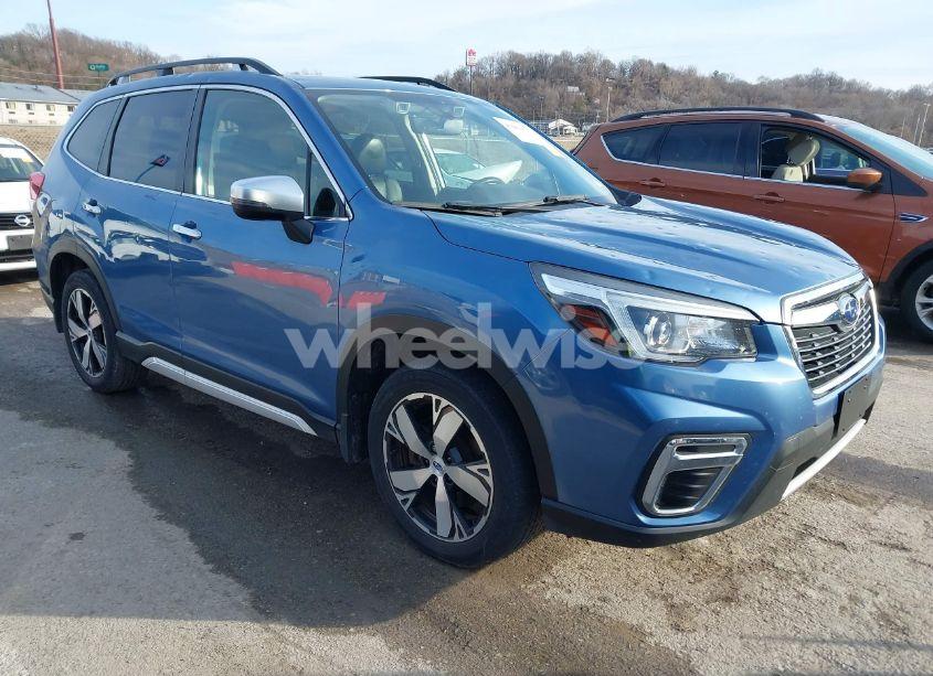 2019 Subaru Forester TOURING (VIN JF2SKAWC5KH462621) main photo