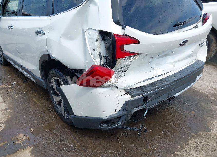 Photo 6 of 2019 Subaru Forester TOURING (VIN JF2SKAWC5KH515379)