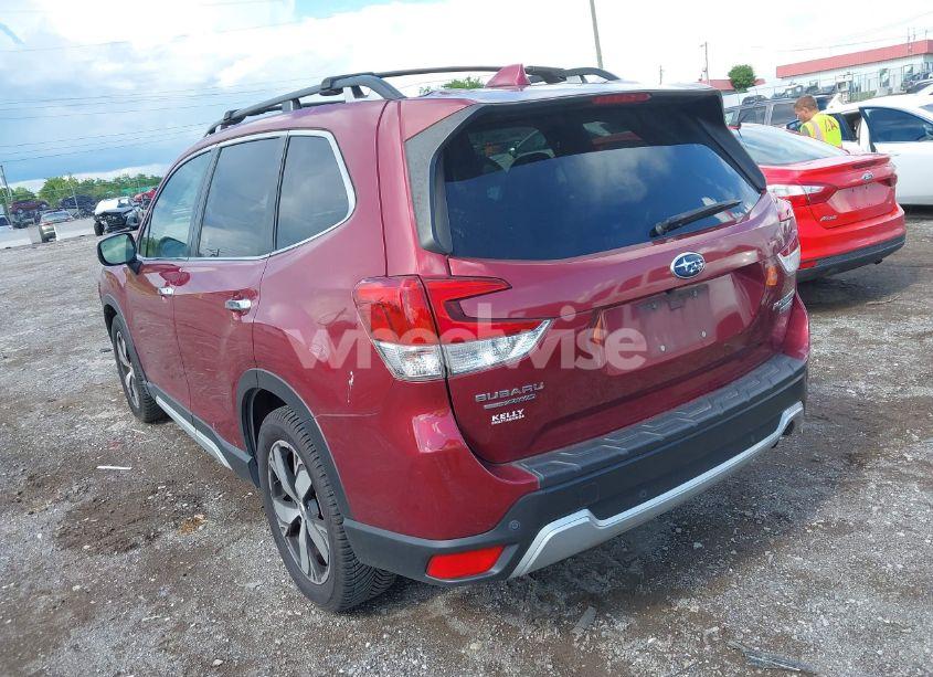 Photo 3 of 2019 Subaru Forester TOURING (VIN JF2SKAWCXKH434118)