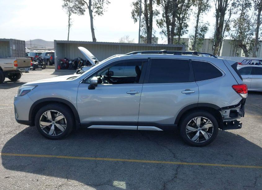 Photo 14 of 2020 Subaru Forester TOURING (VIN JF2SKAXC0LH481240)