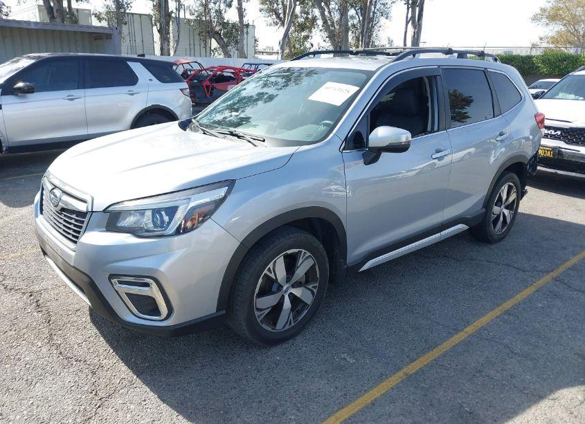Photo 2 of 2020 Subaru Forester TOURING (VIN JF2SKAXC0LH481240)