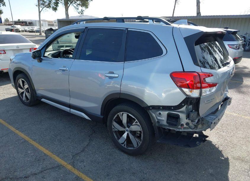 Photo 3 of 2020 Subaru Forester TOURING (VIN JF2SKAXC0LH481240)