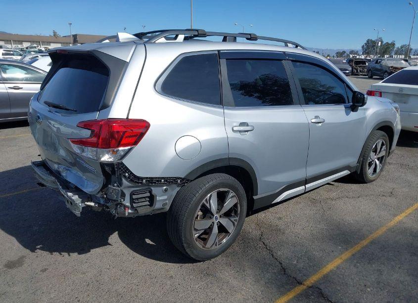 Photo 4 of 2020 Subaru Forester TOURING (VIN JF2SKAXC0LH481240)