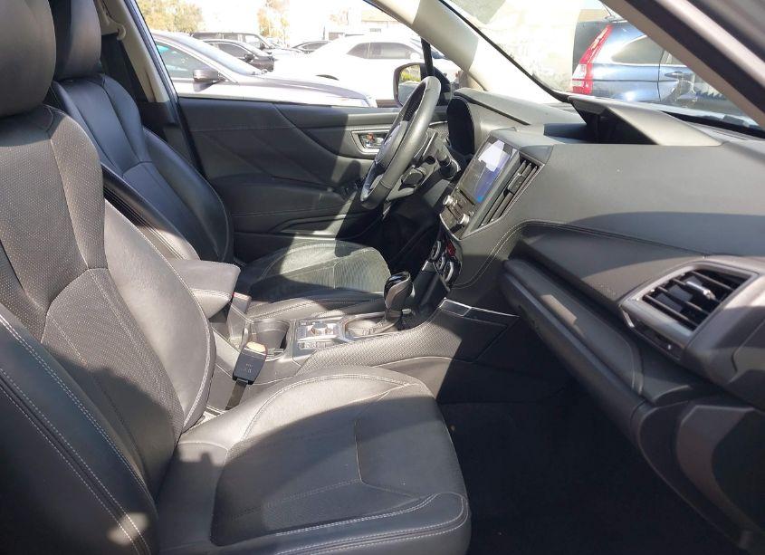 Photo 5 of 2020 Subaru Forester TOURING (VIN JF2SKAXC0LH481240)