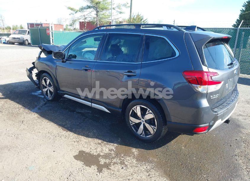 Photo 3 of 2020 Subaru Forester TOURING (VIN JF2SKAXC0LH601036)
