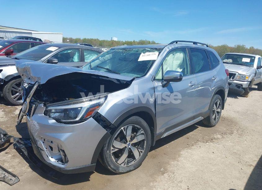 Photo 2 of 2021 Subaru Forester TOURING (VIN JF2SKAXC0MH447252)